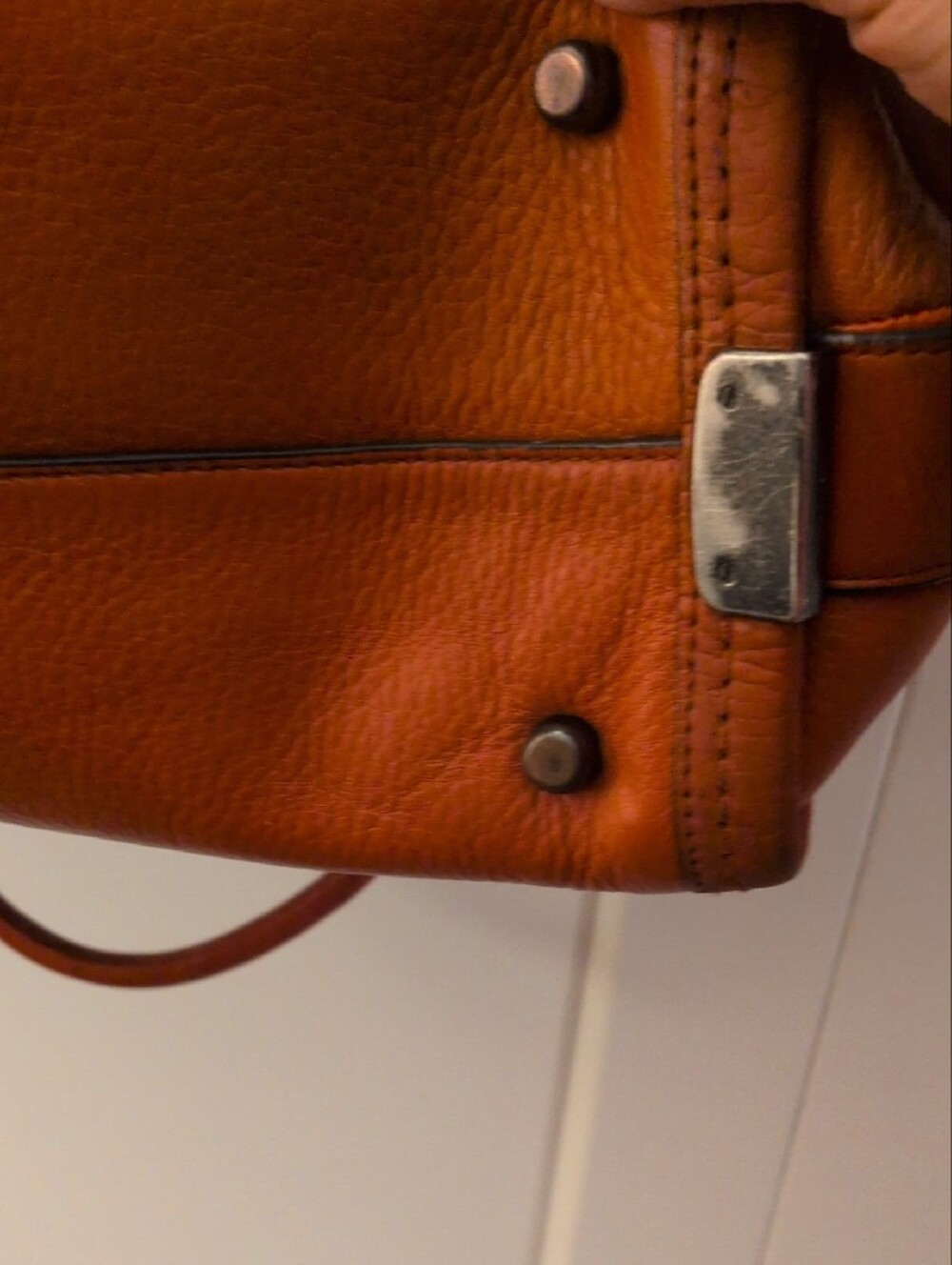 Coach Swagger 27 Pebbled Leather Satchel in Deep Coral L1621-34816 - Picture 4 of 14